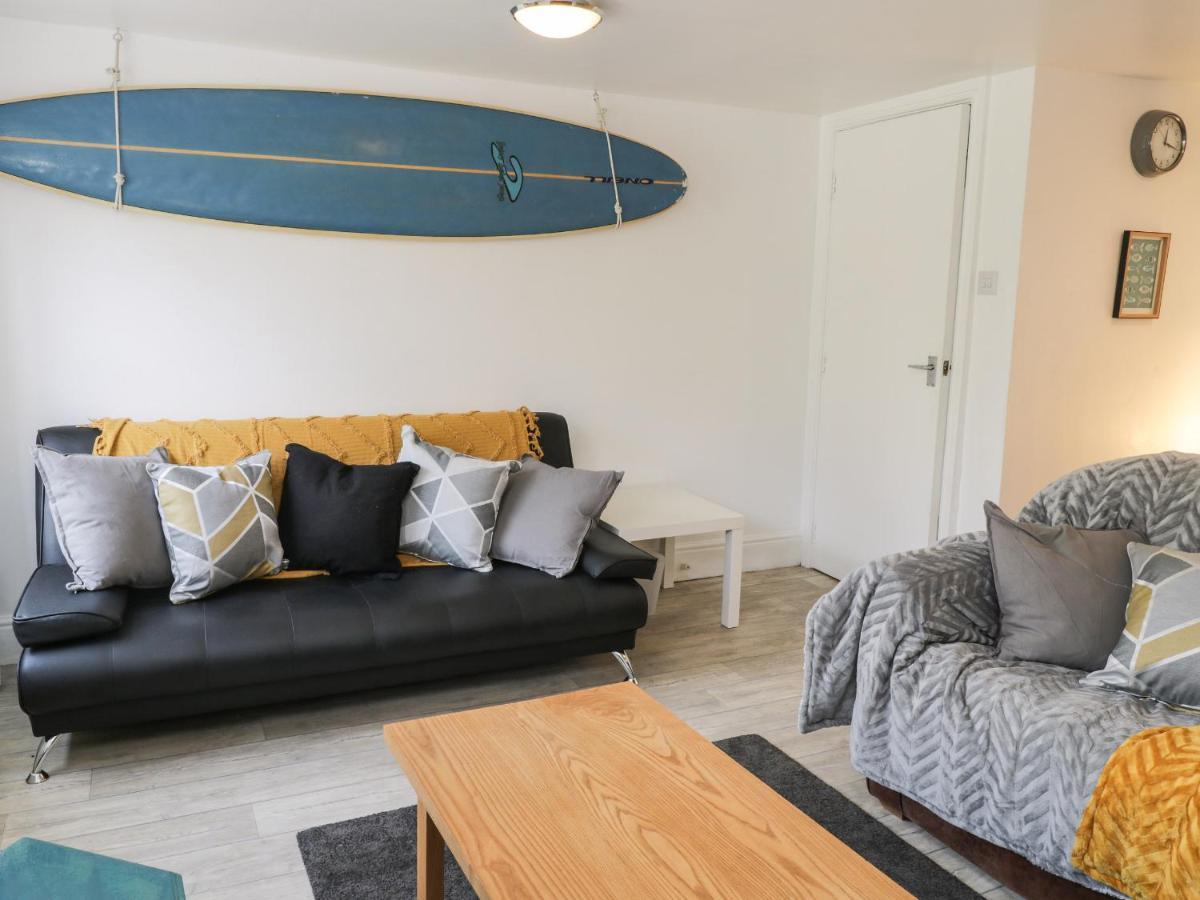 Appartement The Surfers Bolt Hole à Whitby Extérieur photo